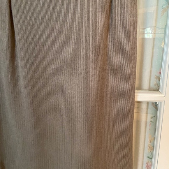 Gizmo suit size 42 used Color taupe - Picture 4 of 5